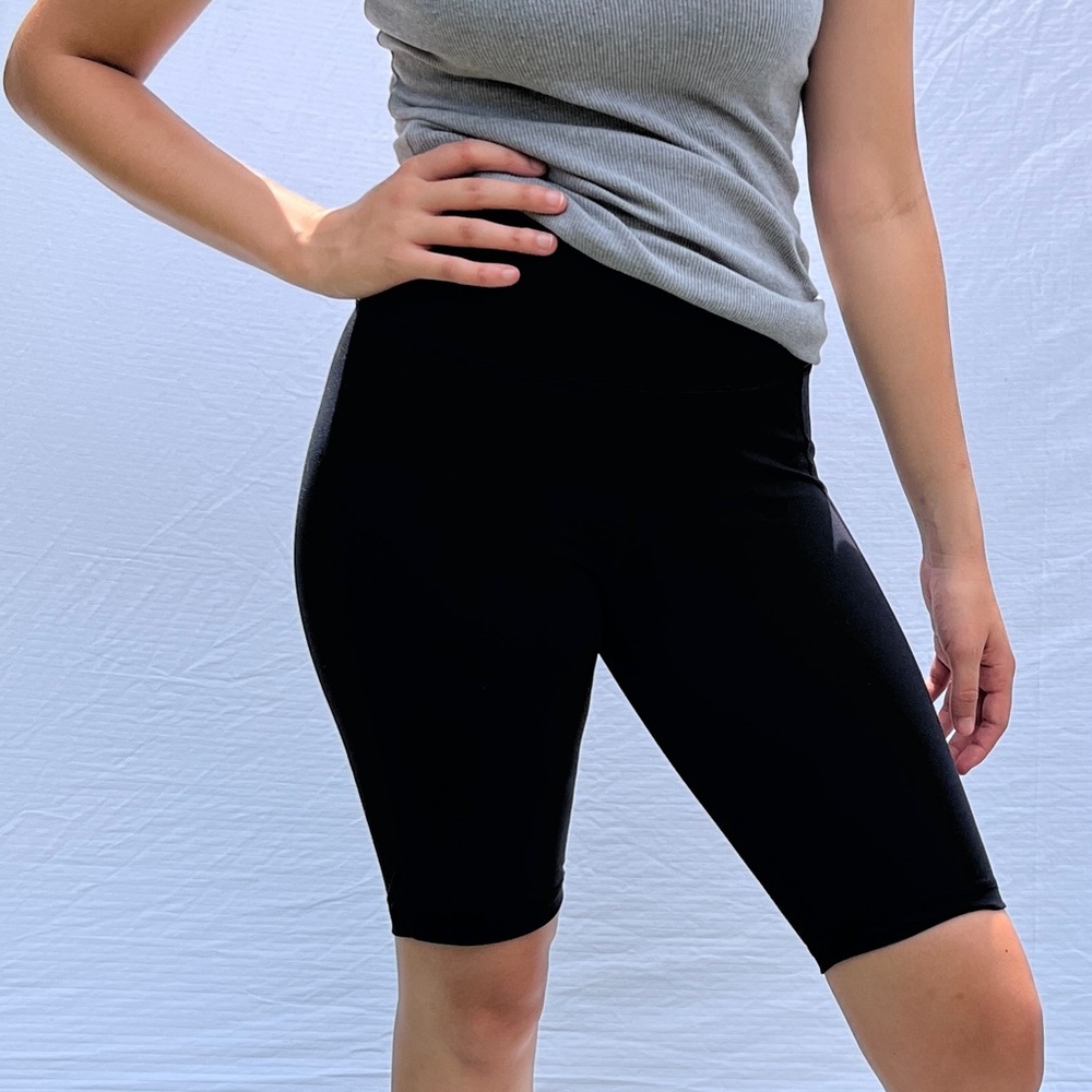 7” biker shorts Women
